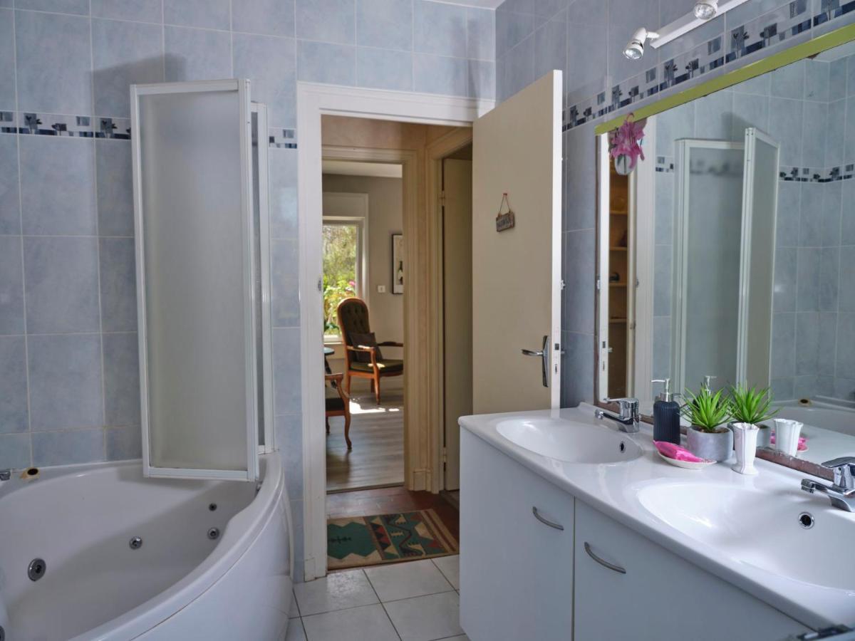 Les Roses Bed & Breakfast Santec ภายนอก รูปภาพ