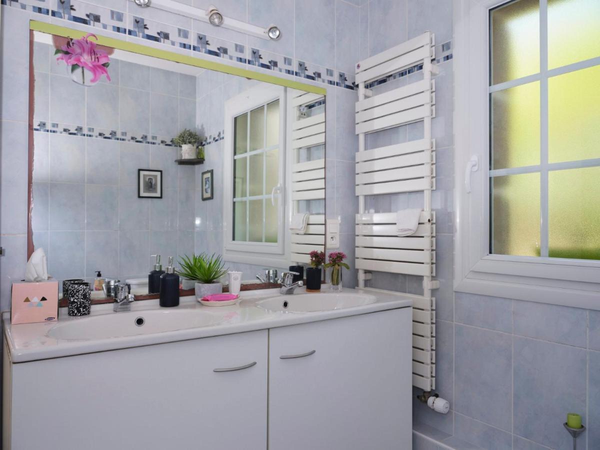 Les Roses Bed & Breakfast Santec ภายนอก รูปภาพ