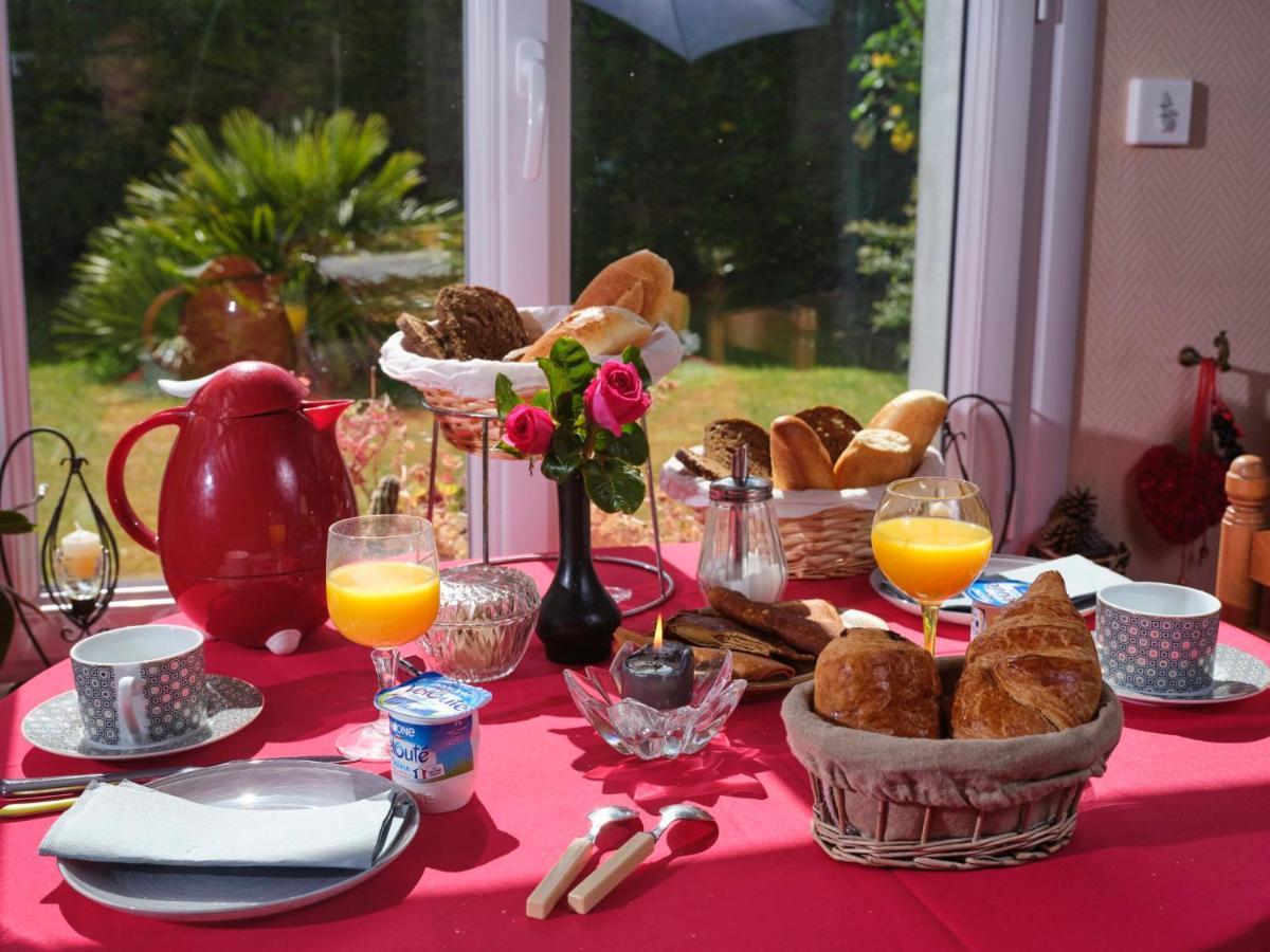 Les Roses Bed & Breakfast Santec ภายนอก รูปภาพ